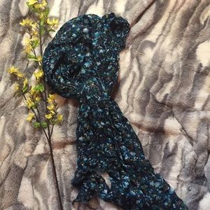 Eddie Bauer Blue Watercolor Scarf 🧣